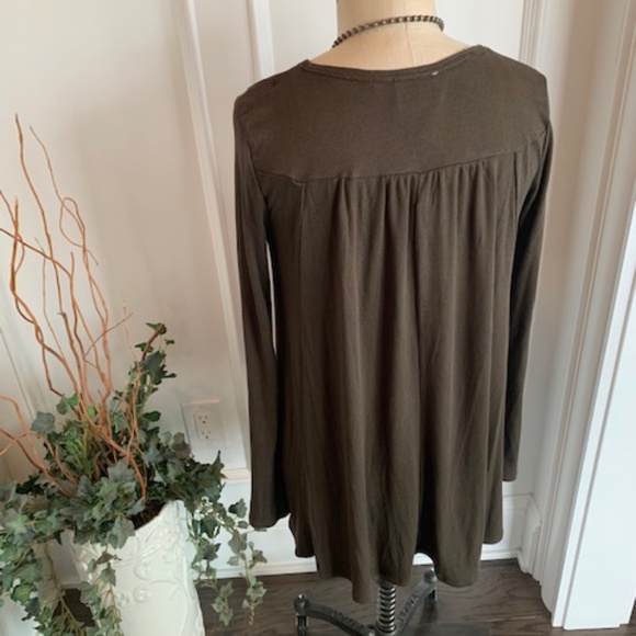 "For the Republic" NWT Women's Scoop neck Knit Top - Picture 5 of 14